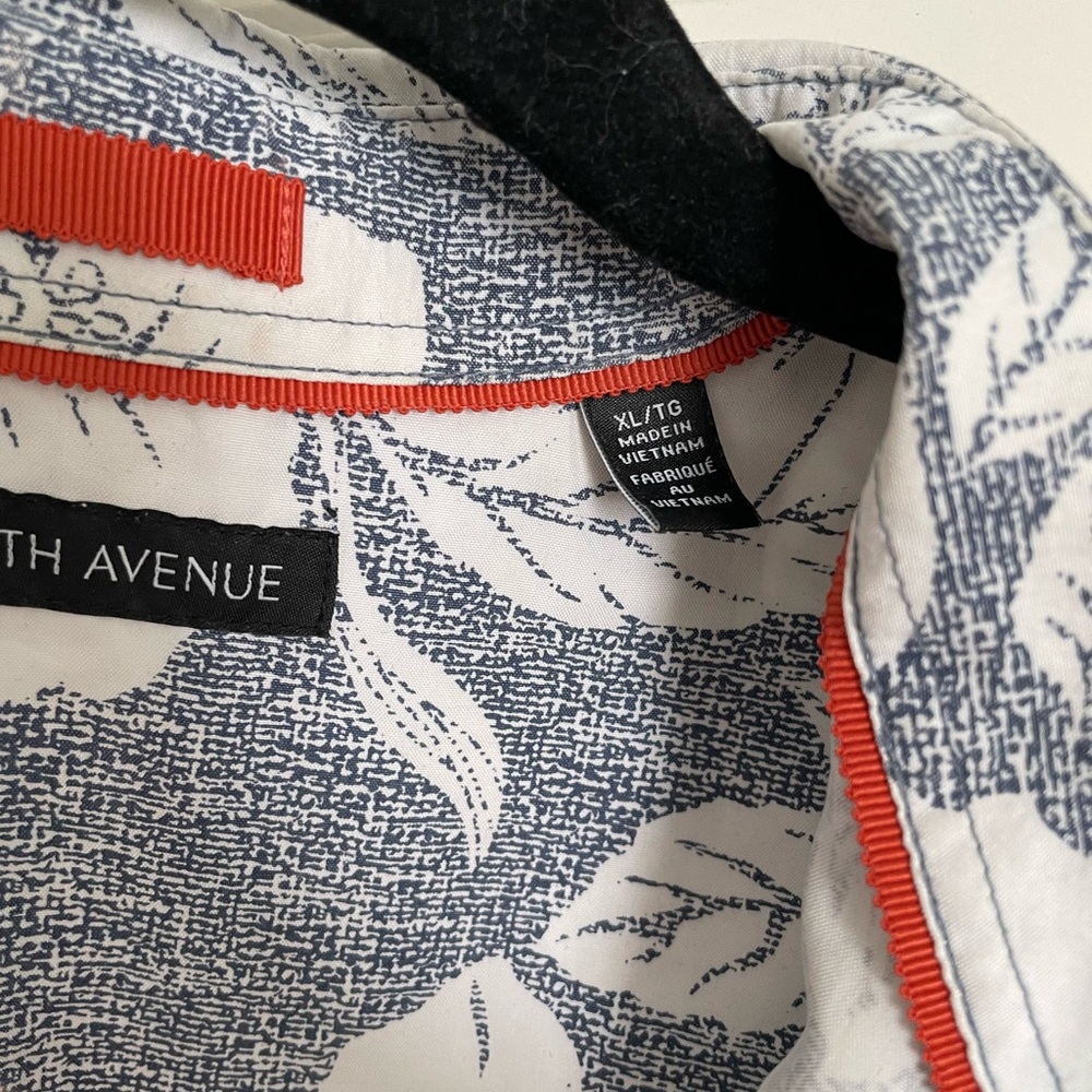 Mens XL Saks Fifth Avenue Navy & White Floral Short-Sleeve Button-Up Shirt - Picture 4 of 6